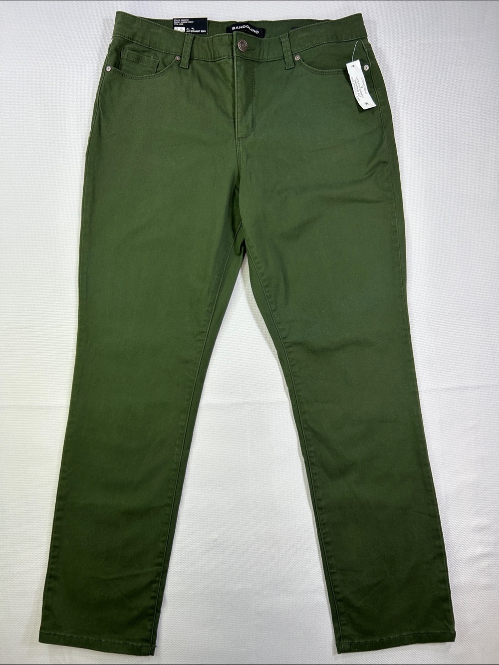 NWT Bandolino Amy Straight Jeans Women’s 12 Hidden Forest Green Stretch Pants